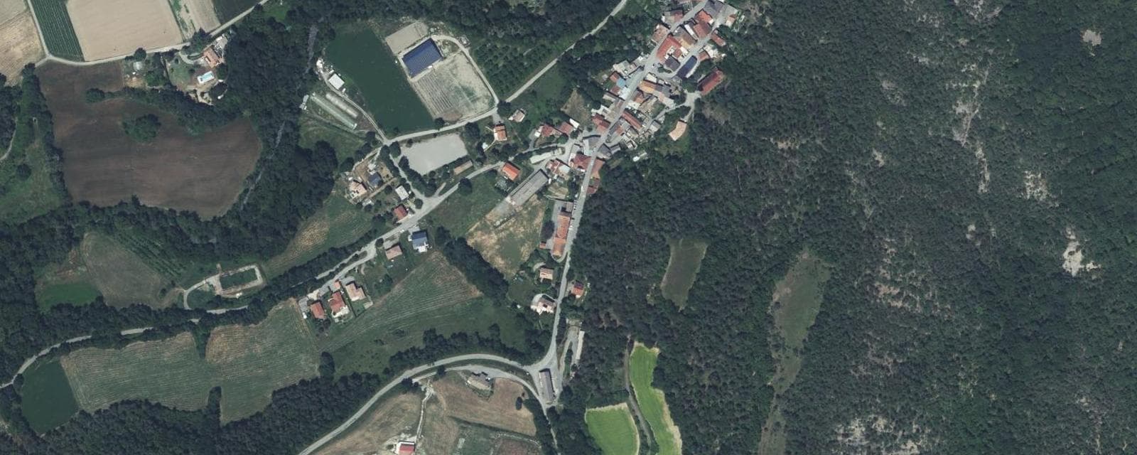 Vue aérienne de Valserres (Hautes-Alpes)