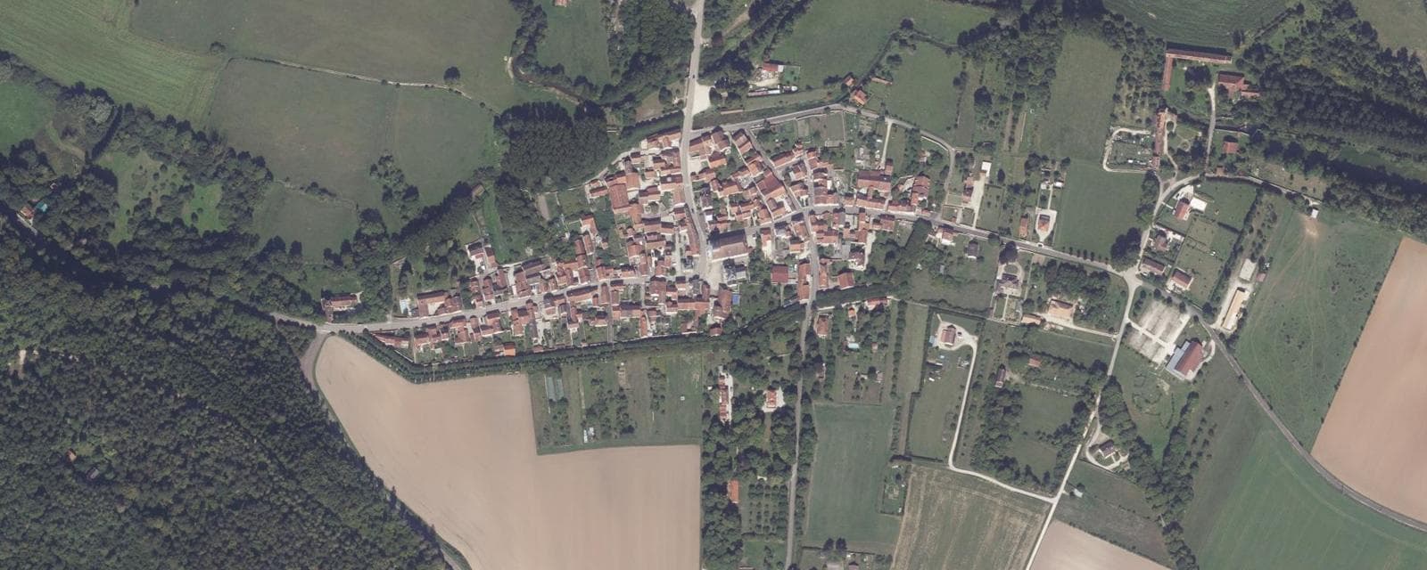 Vue aérienne de Vanvey (Côte-d'Or)