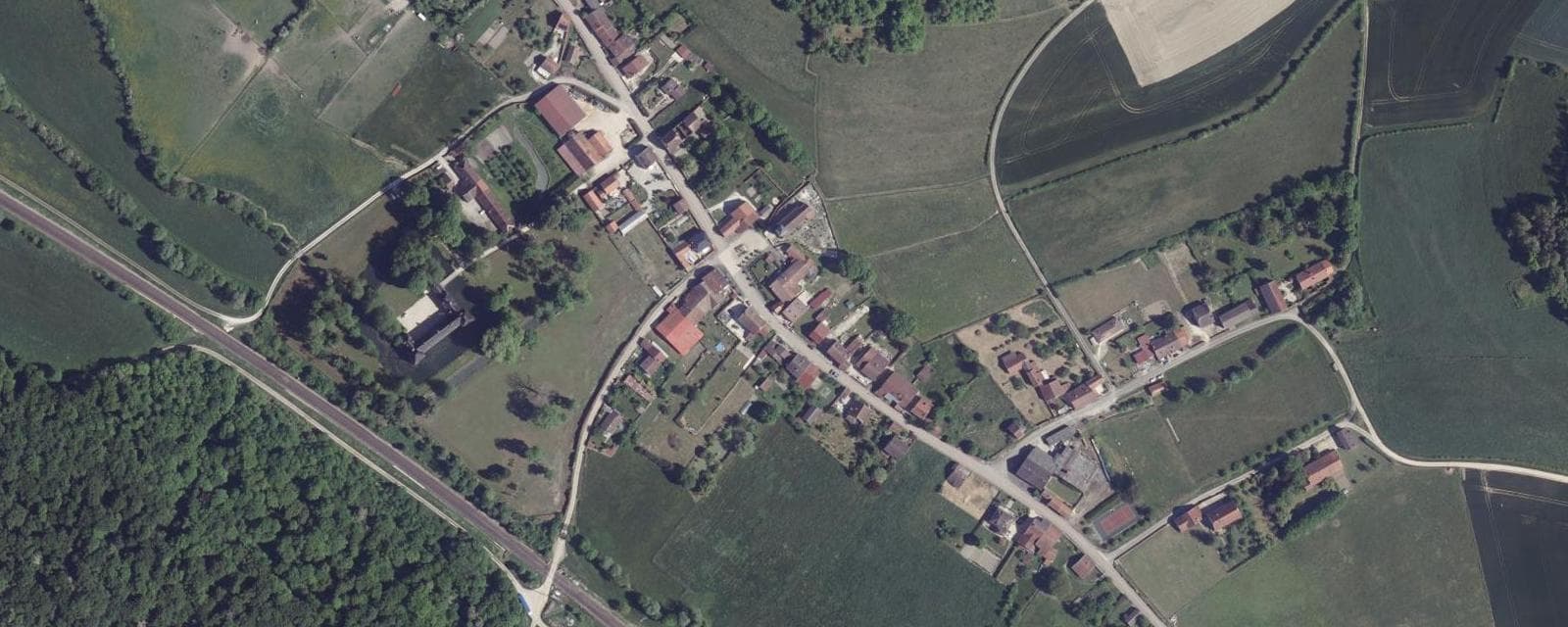 Vue aérienne de Vaudrémont (Haute-Marne)