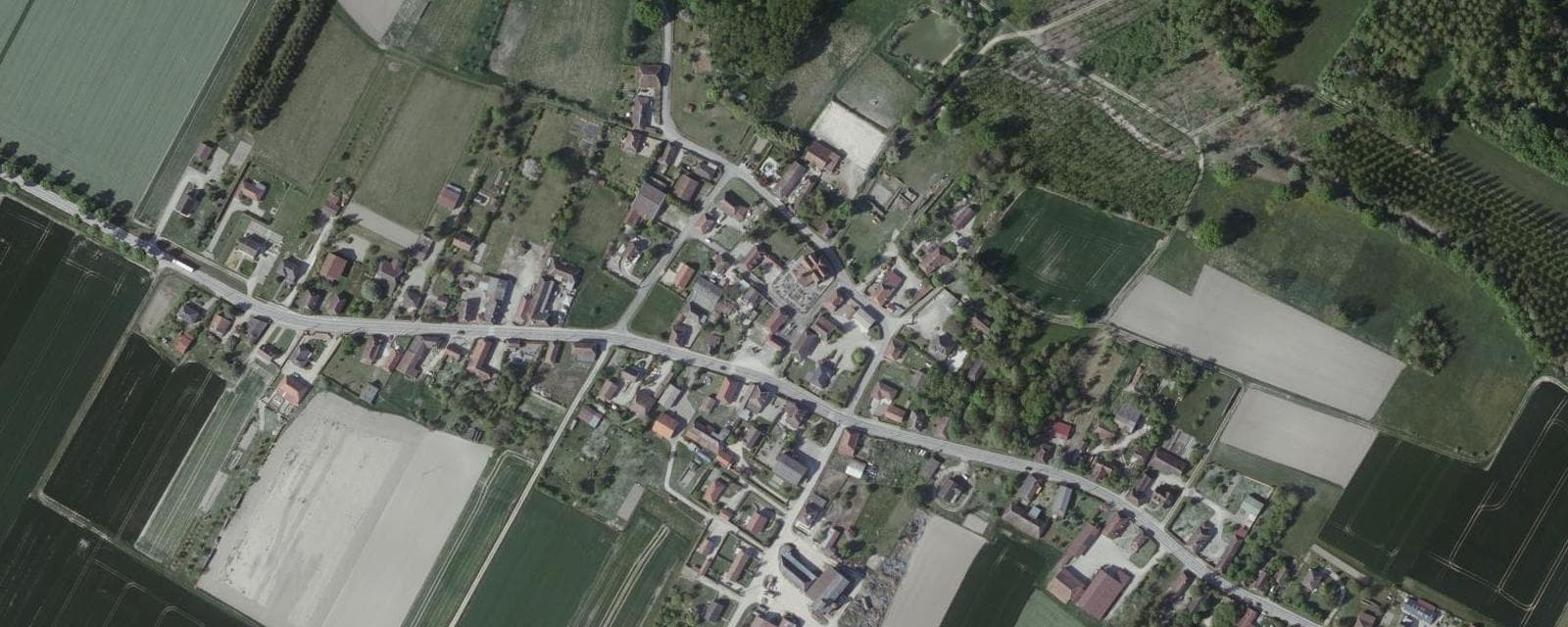 Vue aérienne de Vaupoisson (Aube)