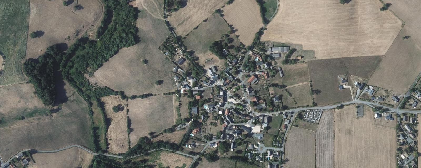 Vue aérienne de Vaureilles (Aveyron)