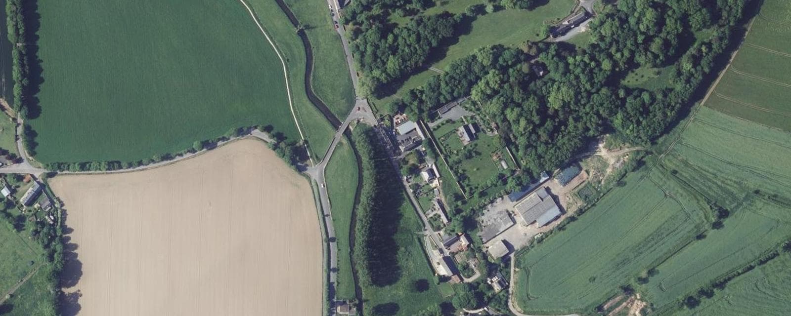 Vue aérienne de Vaux-sur-Aure (Calvados)