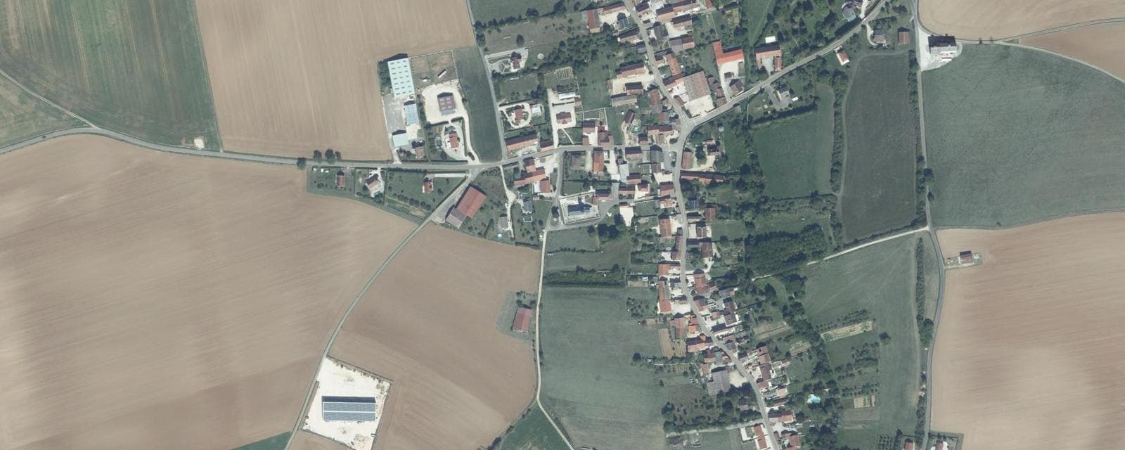 Vue aérienne de Véronnes (Côte-d'Or)