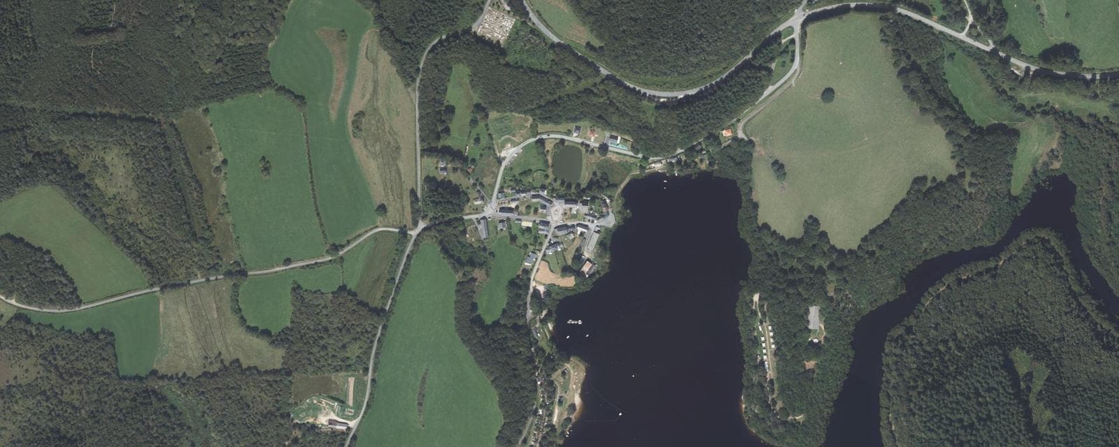 Vue aérienne de Viam (Corrèze)