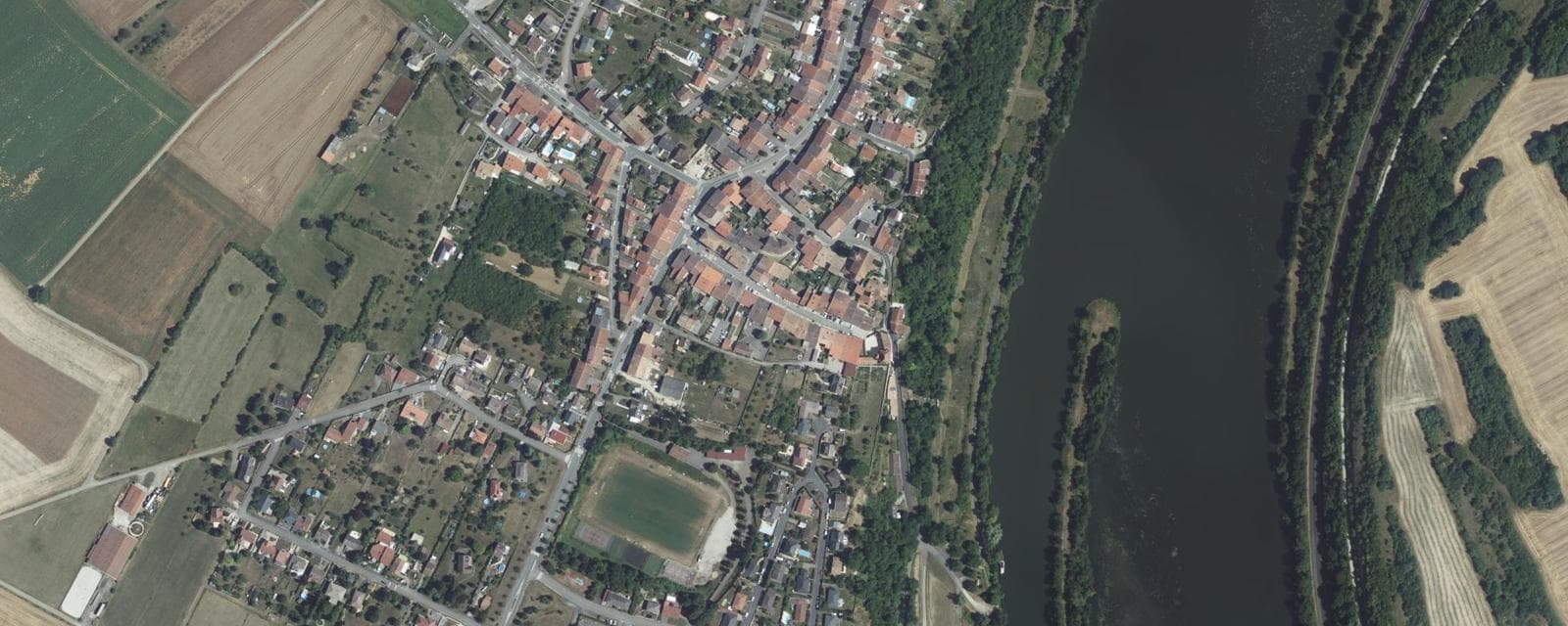 Vue aérienne de Villey-Saint-Étienne (Meurthe-et-Moselle)