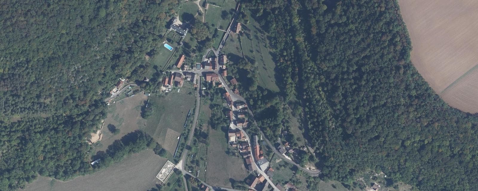 Vue aérienne de Villotte-Saint-Seine (Côte-d'Or)