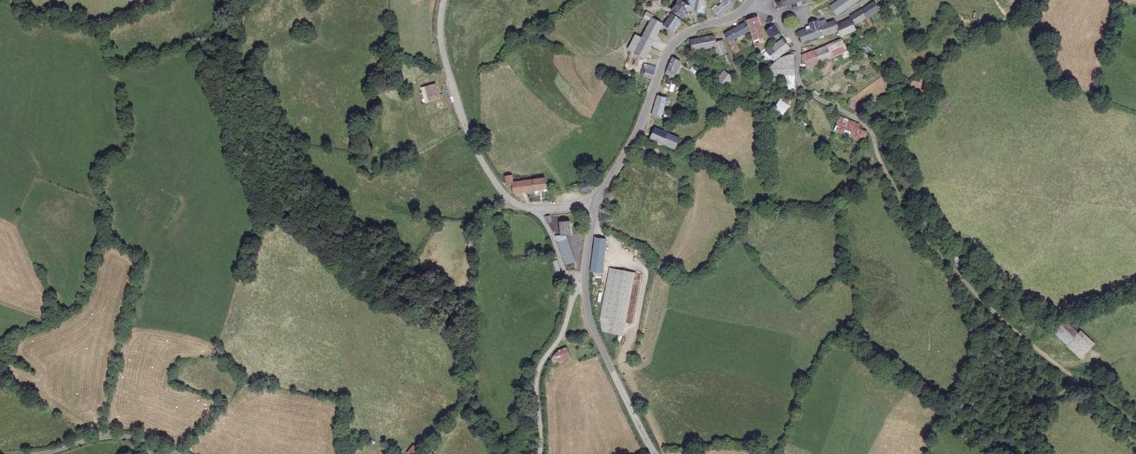 Vue aérienne de Voingt (Puy-de-Dôme)