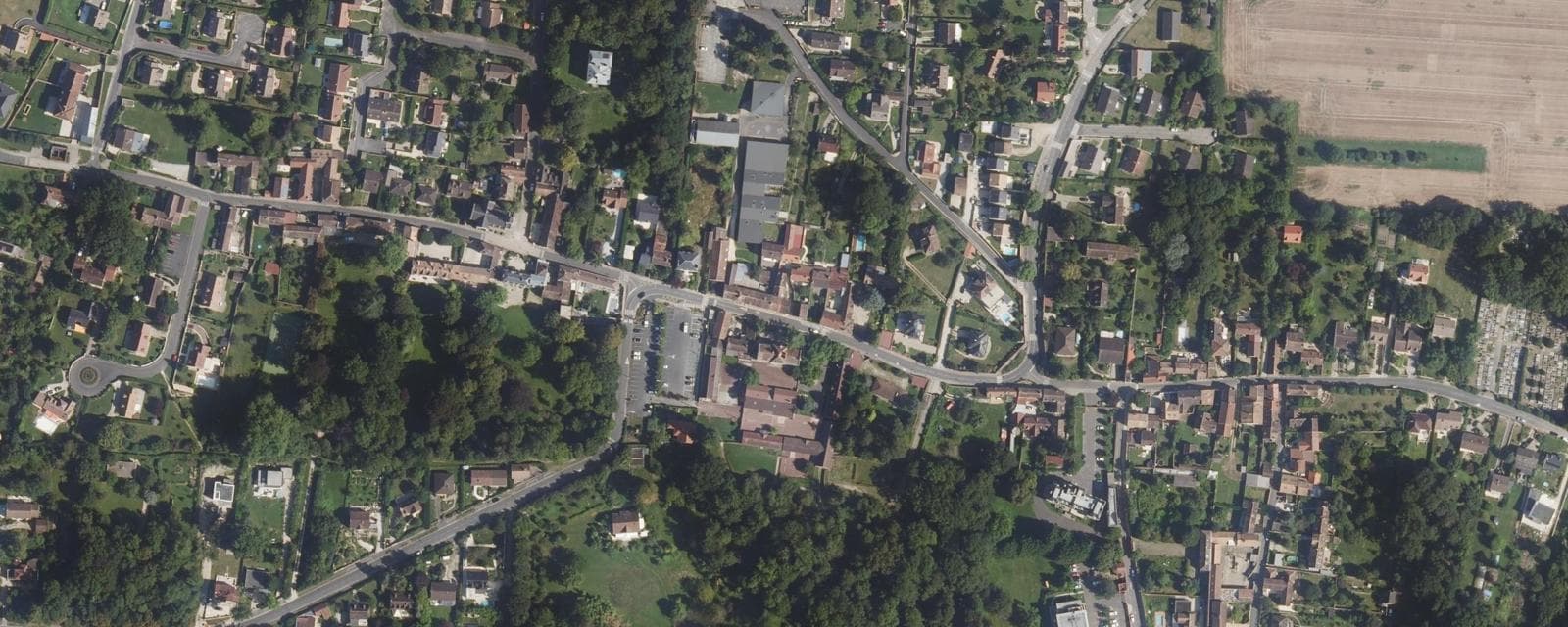 Vue aérienne de Vulaines-sur-Seine (Seine-et-Marne)