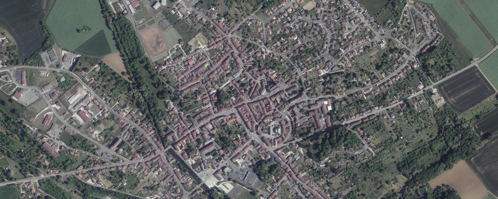 Vue aérienne de Wassy (Haute-Marne)